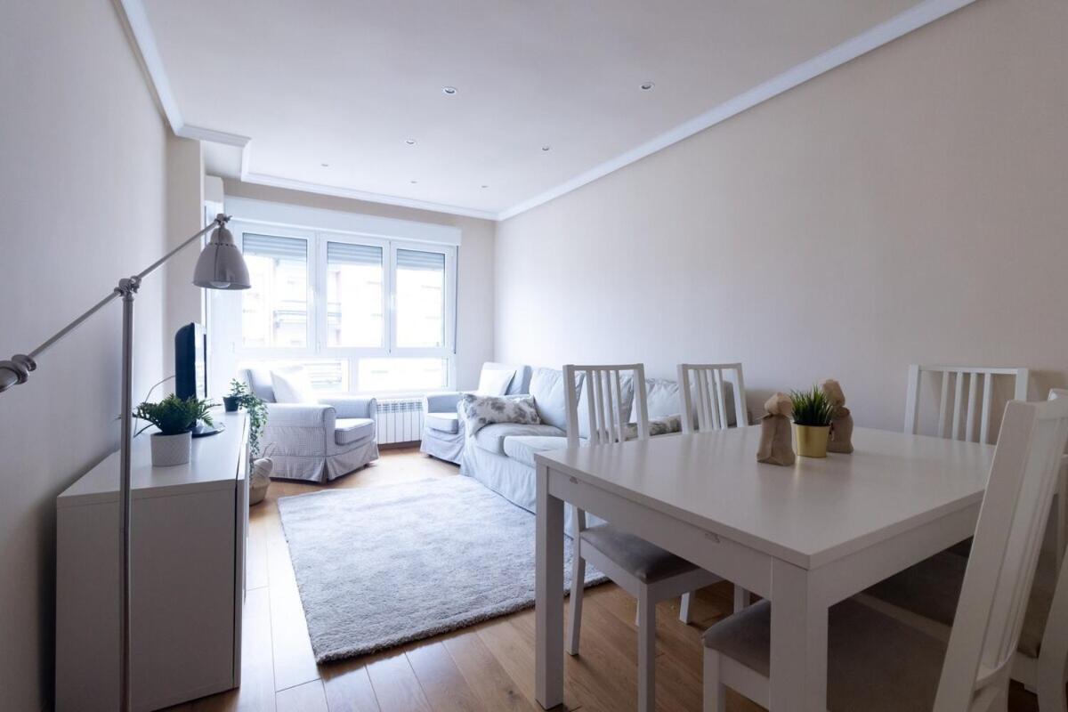 Апартаменты Apartamento Centro Gijon Con Parking Экстерьер фото