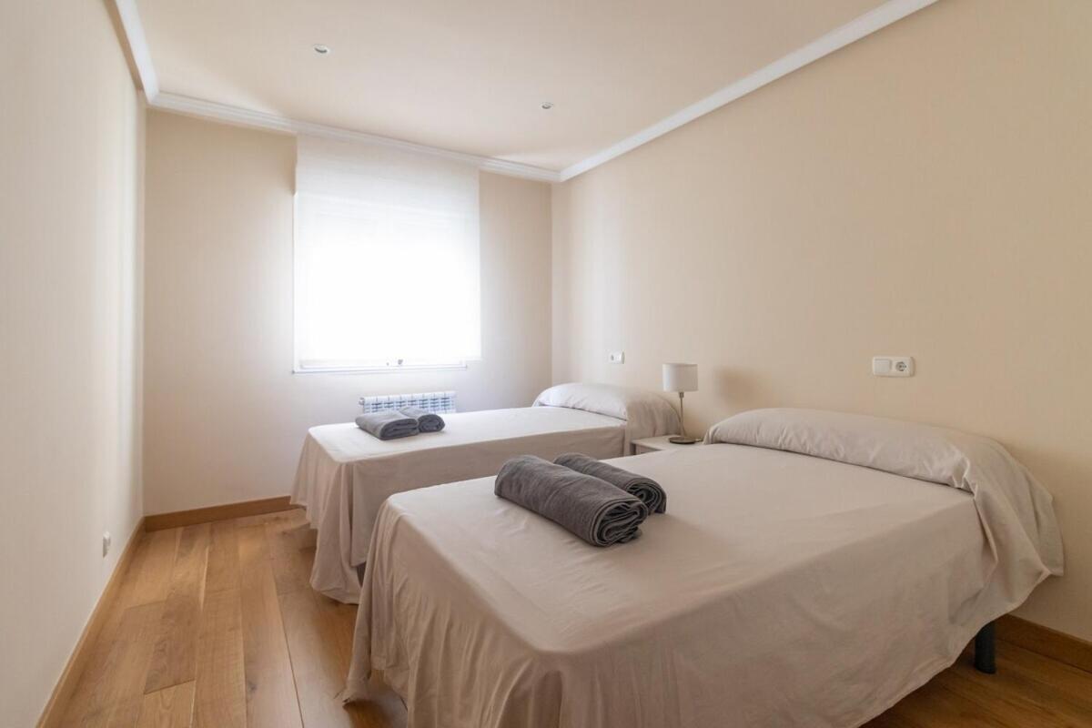 Апартаменты Apartamento Centro Gijon Con Parking Экстерьер фото